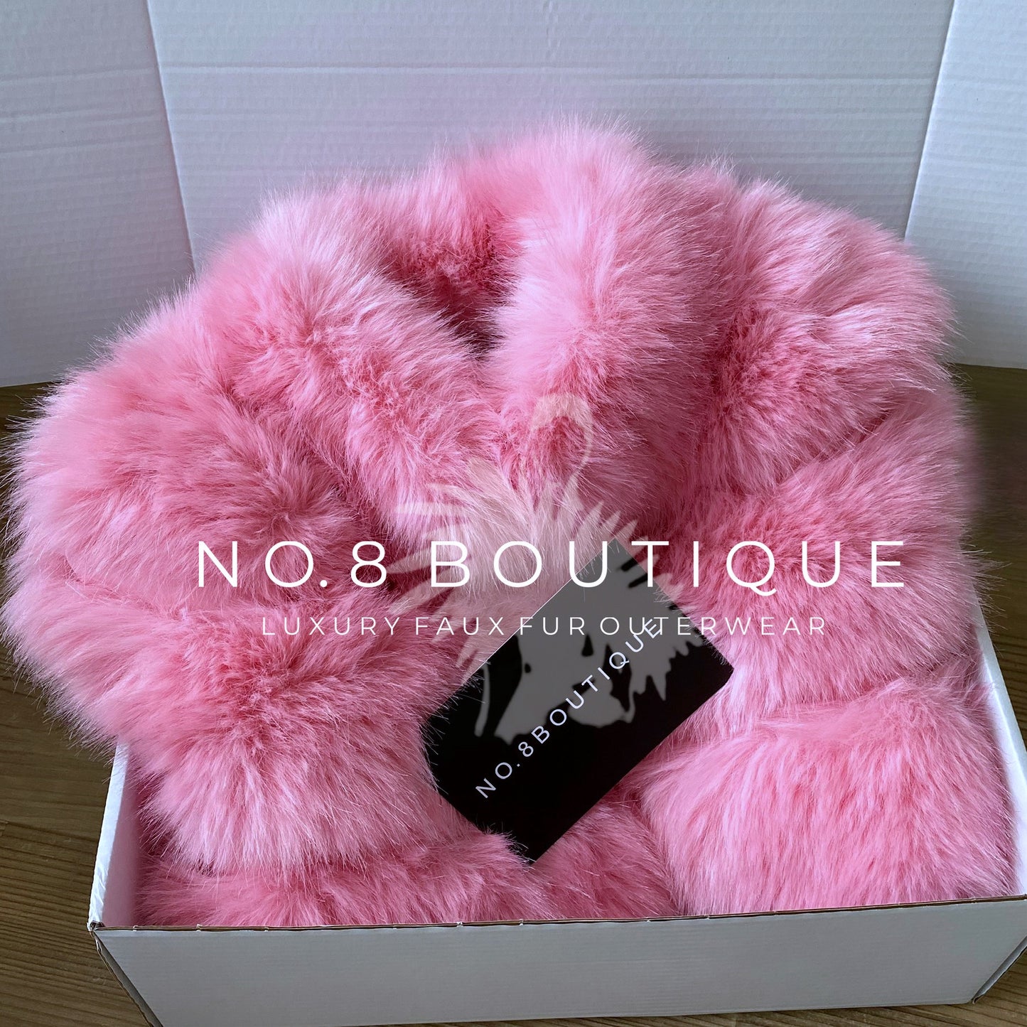 Luxurious super cropped collar faux fur jacket