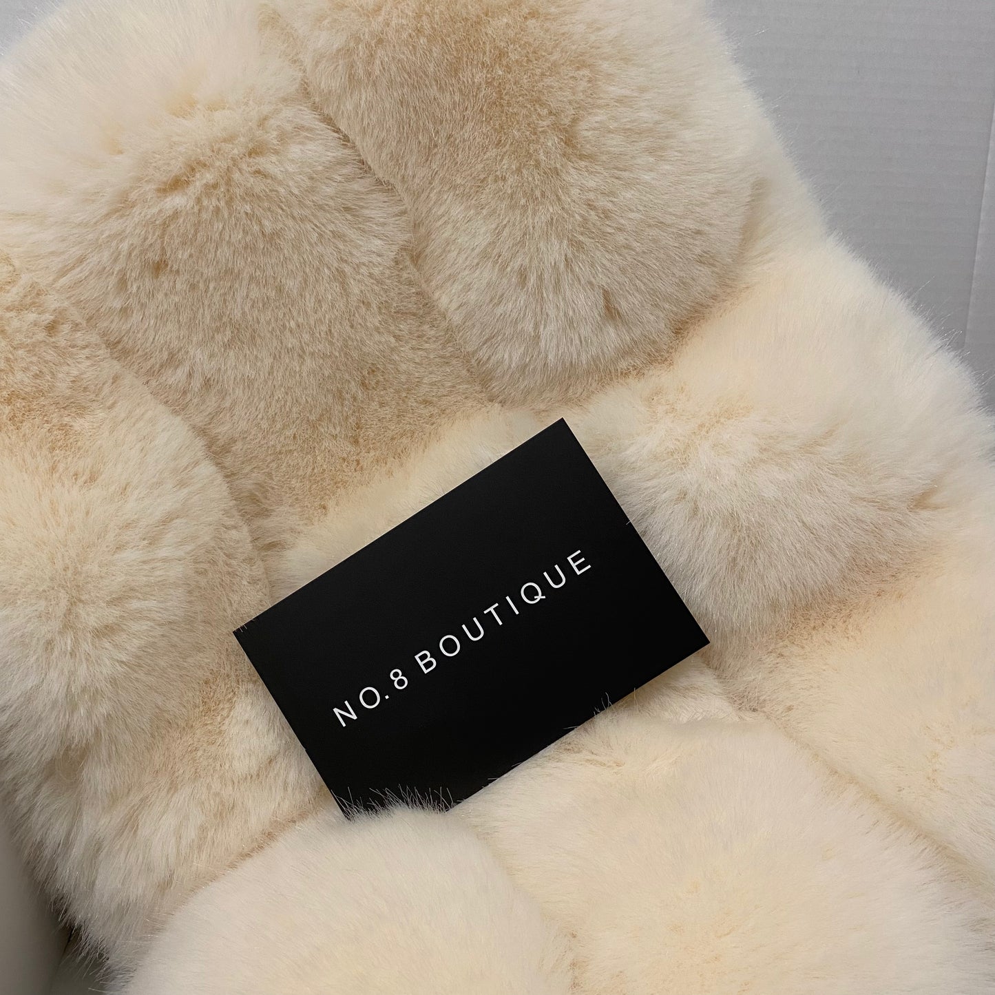 Plush faux fur wedding stole in high-end design