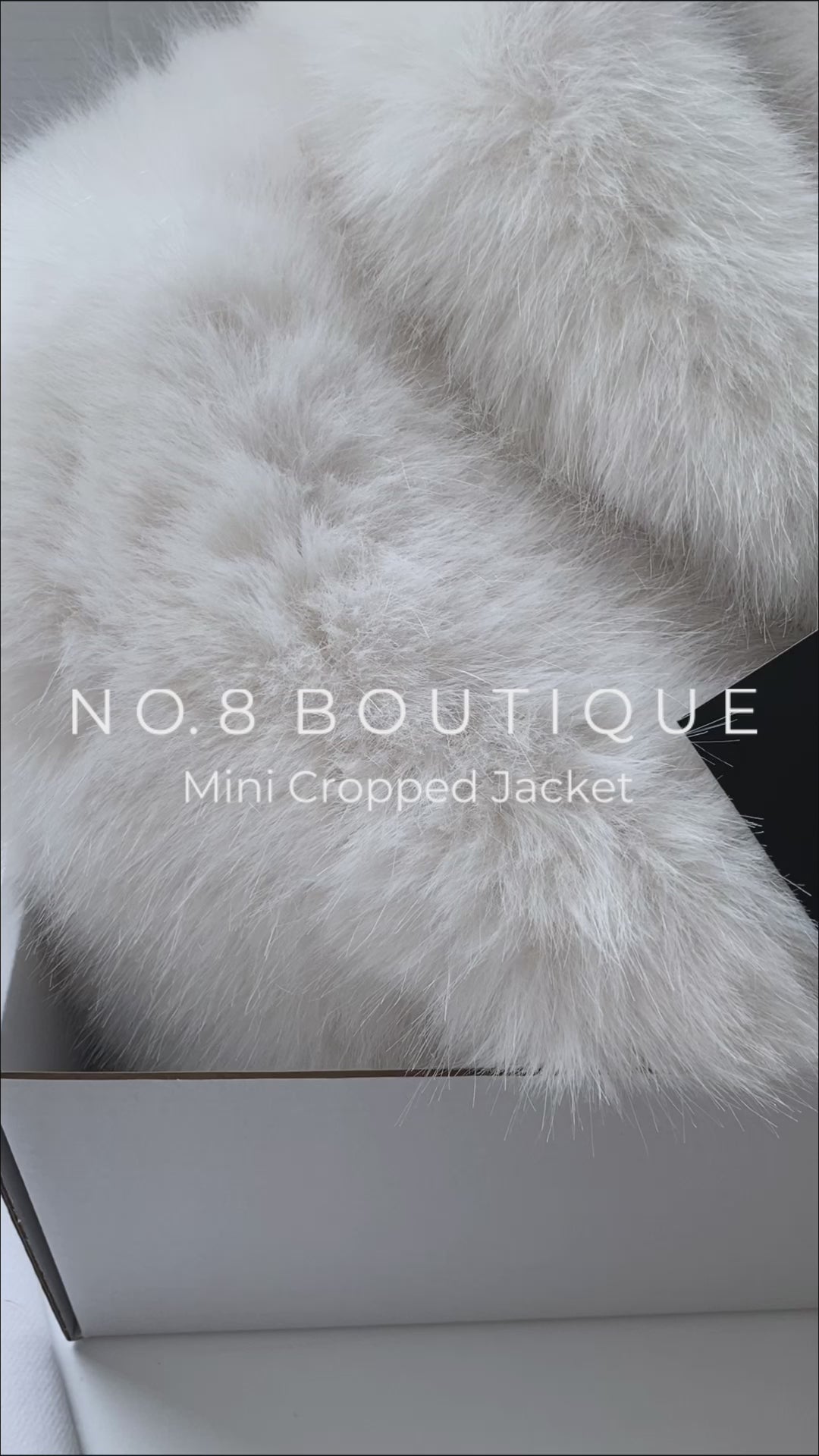 Chic mini faux fur jacket with cropped design