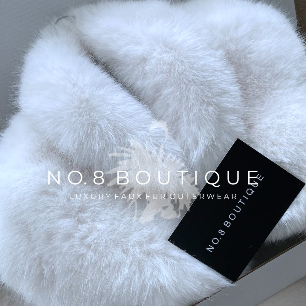 Trendy mini faux fur jacket with cropped silhouette