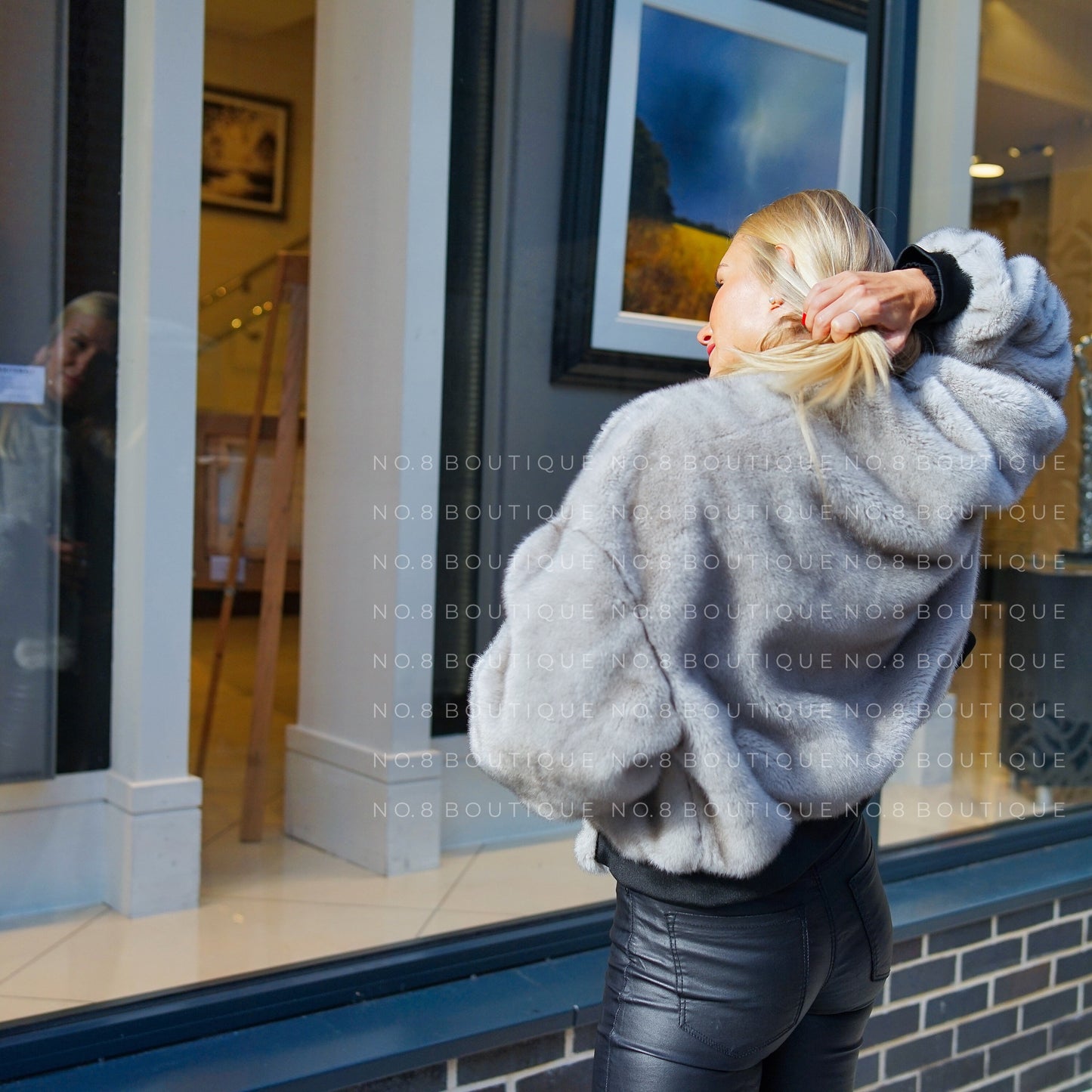 Chic oversize bomber jacket in faux mink