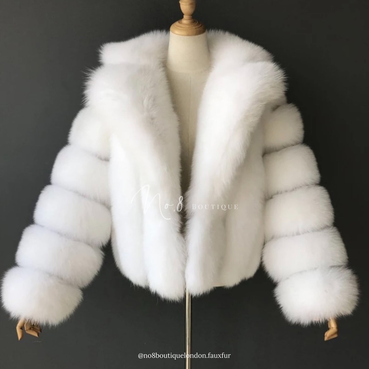 Luxurious long London faux fur jacket with sophisticated collar
