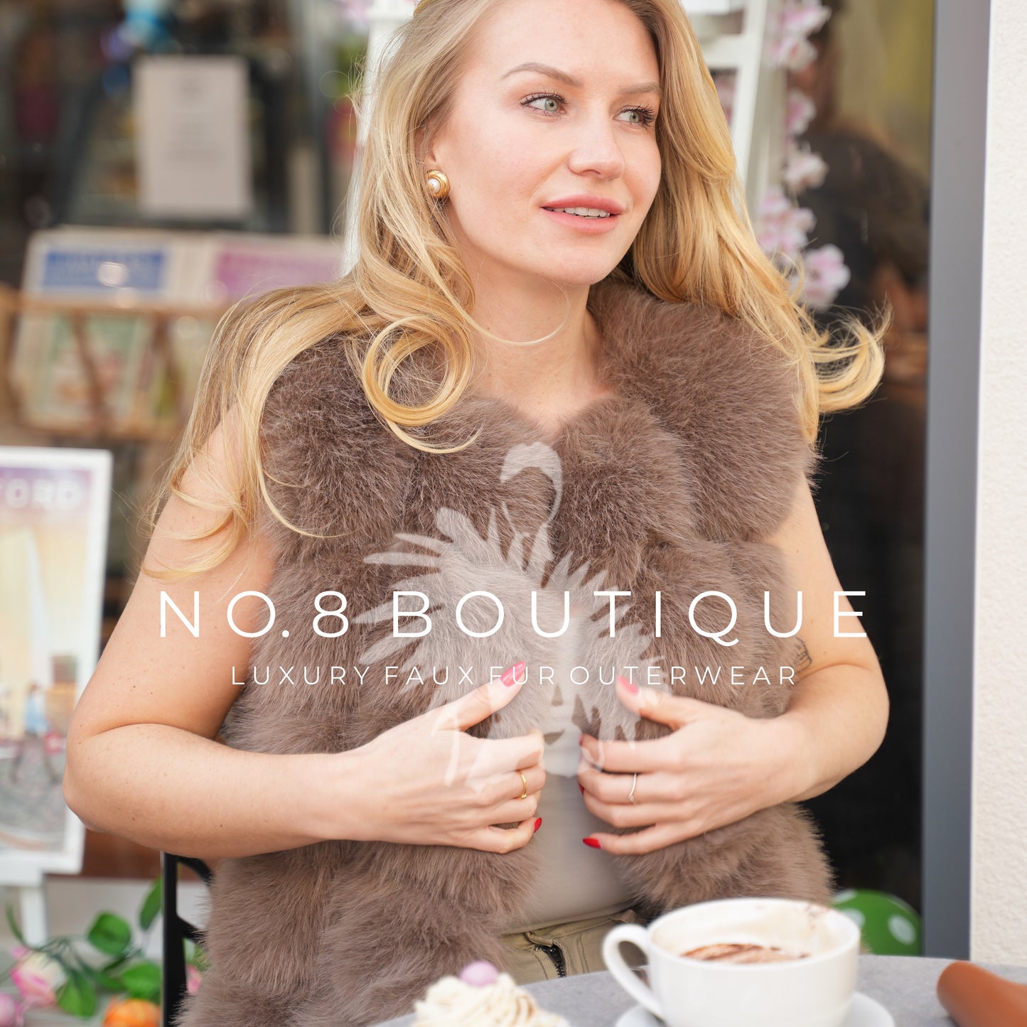 Elegant faux fur gilet with eight rows