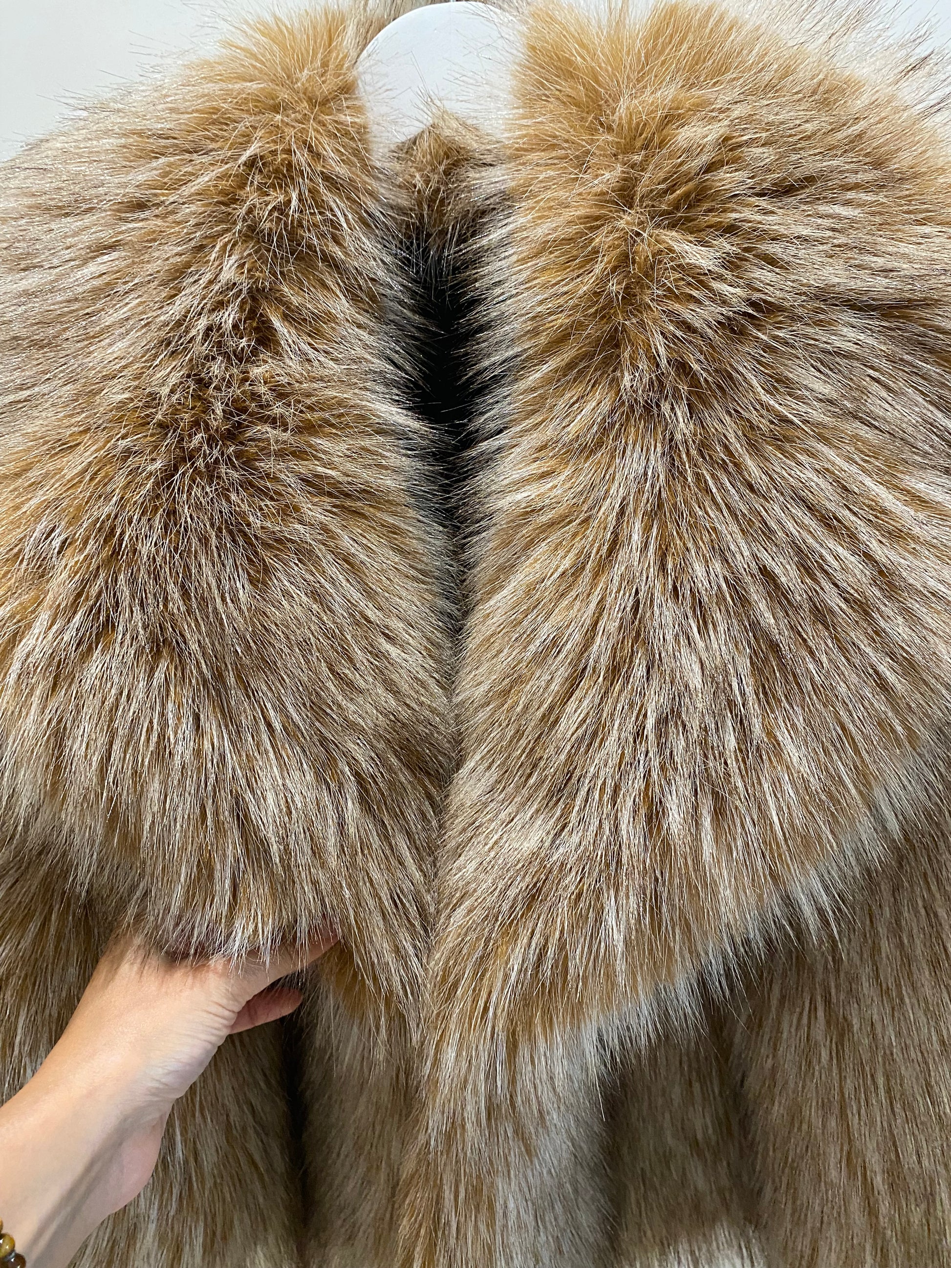 Elegant Rome faux fur jacket