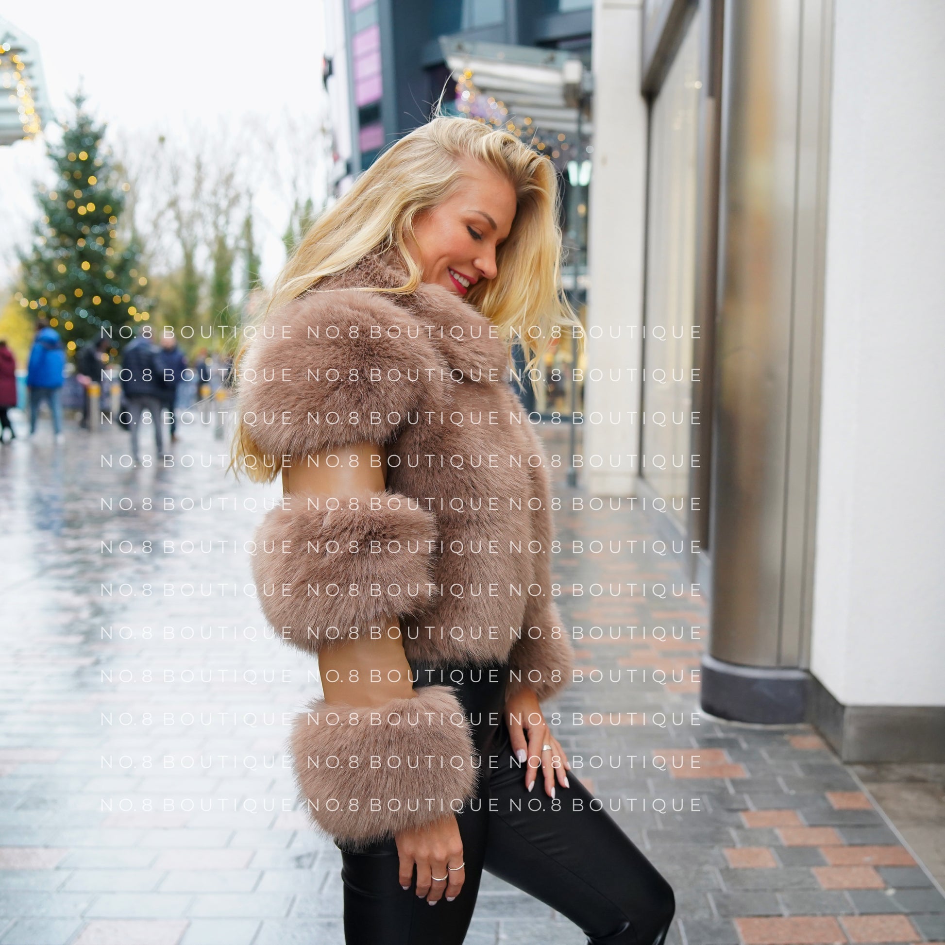 Trendy Phoenix premium faux fur jacket with cropped design