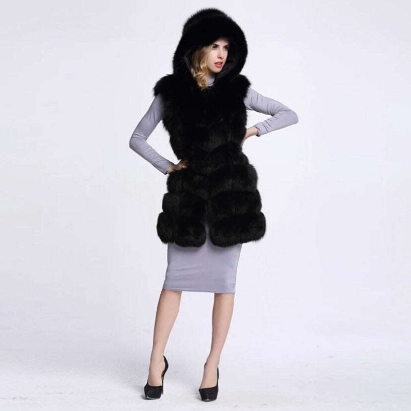 Elegant hooded faux fur gilet with 7 structured rows
